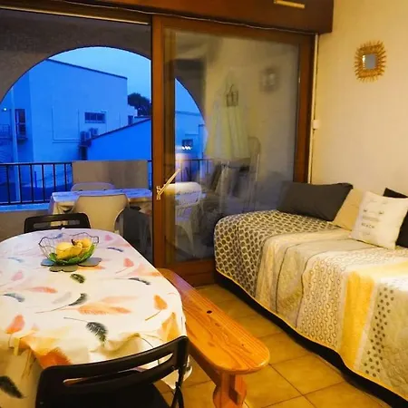Appartement Le Patio 6 Personnes Piscine Barcares Village